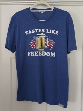 Tipsy Elves Tastes Like Freedom Shirt Short Sleeve Mens Large Logo Tee Excellent